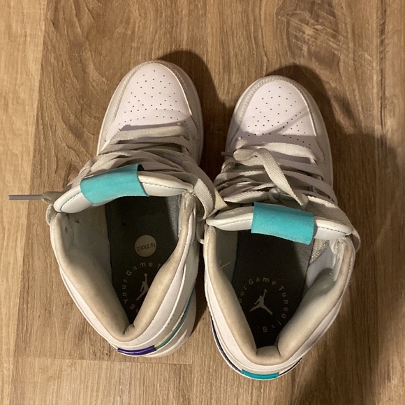 Nike air jordan 1s - Picture 5 of 7